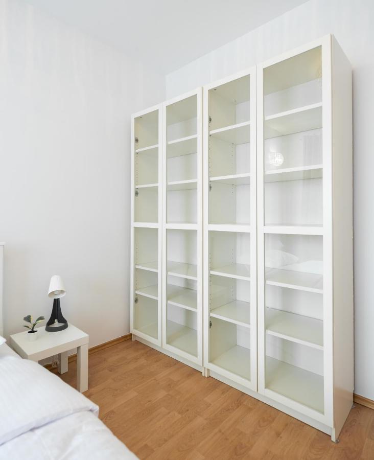 Lägenhet Ken 54 2-bedroom Warszawa